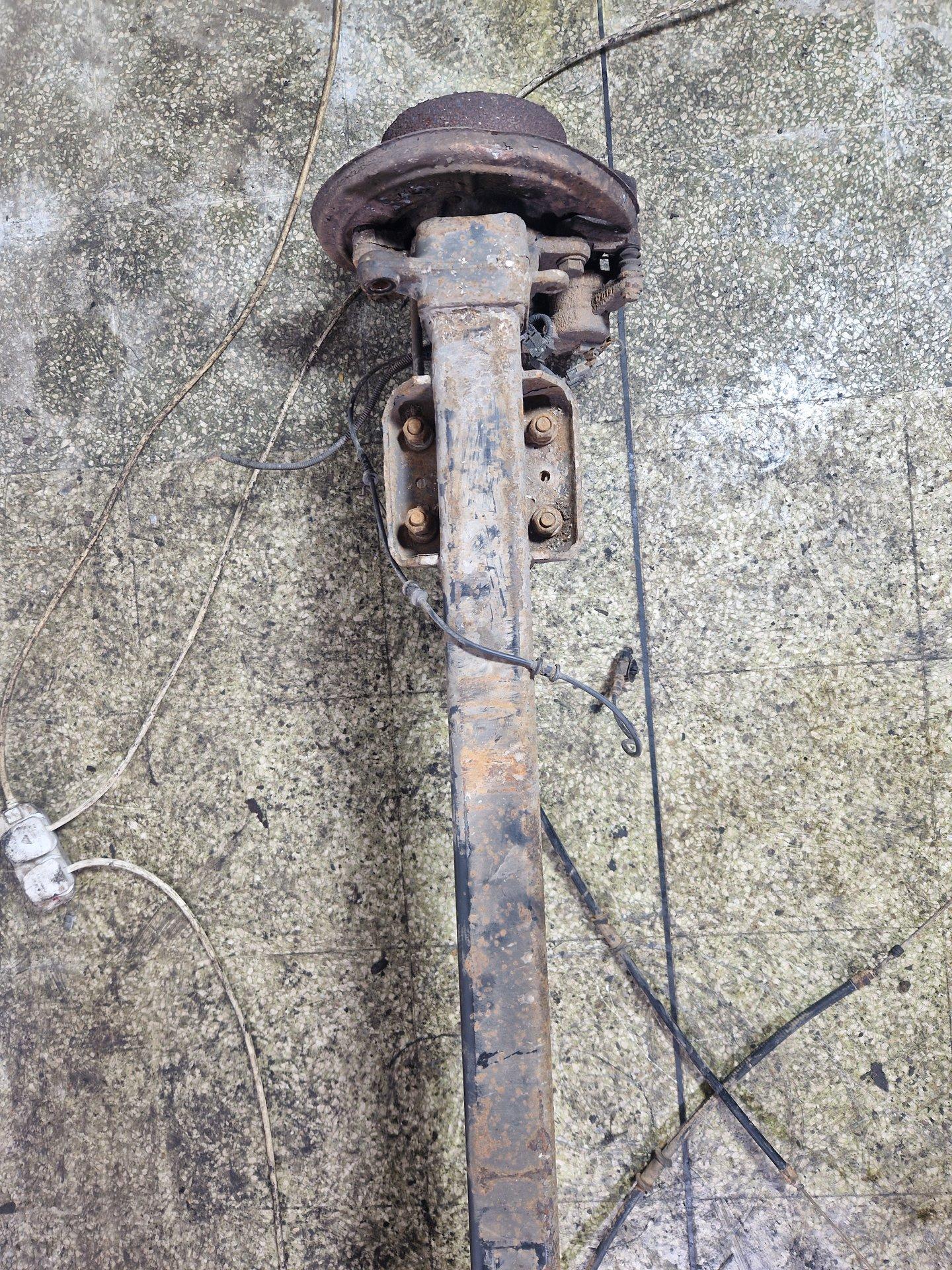 Peugeot Boxer MK3 2L DW10FUD Genuine Rear Axle with Calipers