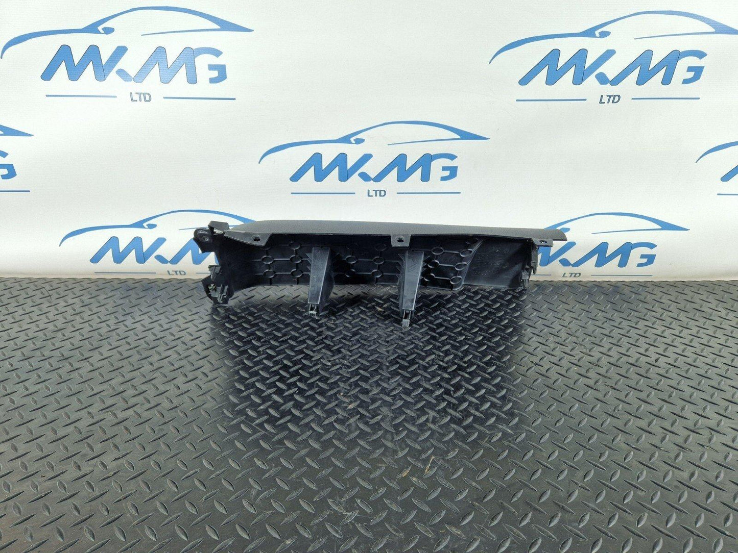 18-ON MERCEDES BENZ SPRINTER W907 DASHBOARD COVER INSTRUMENT PANEL A9106802600
