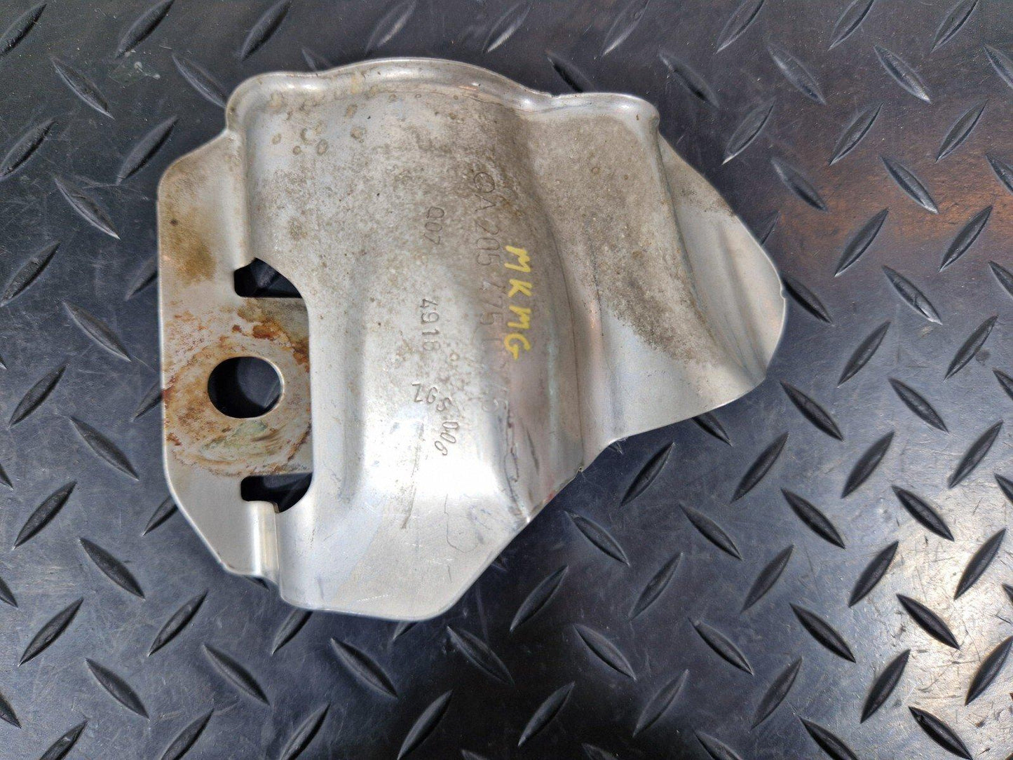 14-21 MERCEDES BENZ C220 W205 FUEL FILLER NECK BRACKET PROTECT SHEET A2054750046