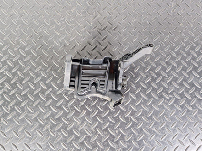 18-ON MERCEDES BENZ A CLASS W177 FRONT LEFT BRAKE HYDRAULIC LINE BRACKET HOLDER