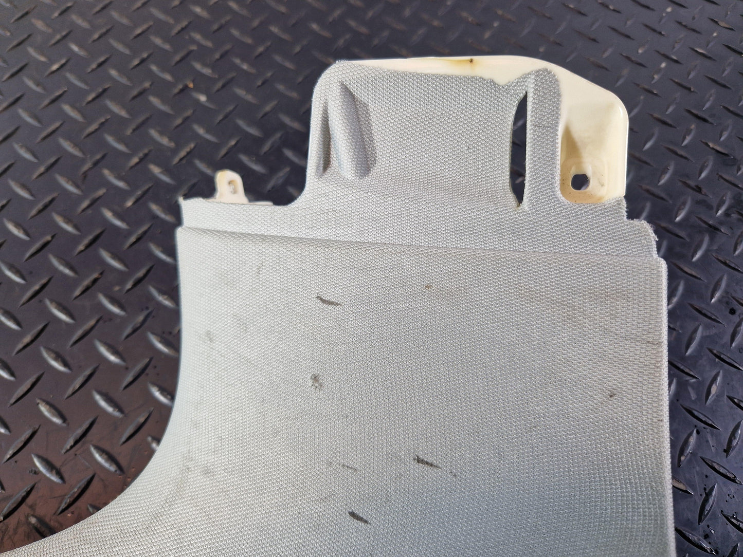 Audi A6 Allroad C7 GENUINE LEFT UPPER D PILLAR TRIM 4G9867245B
