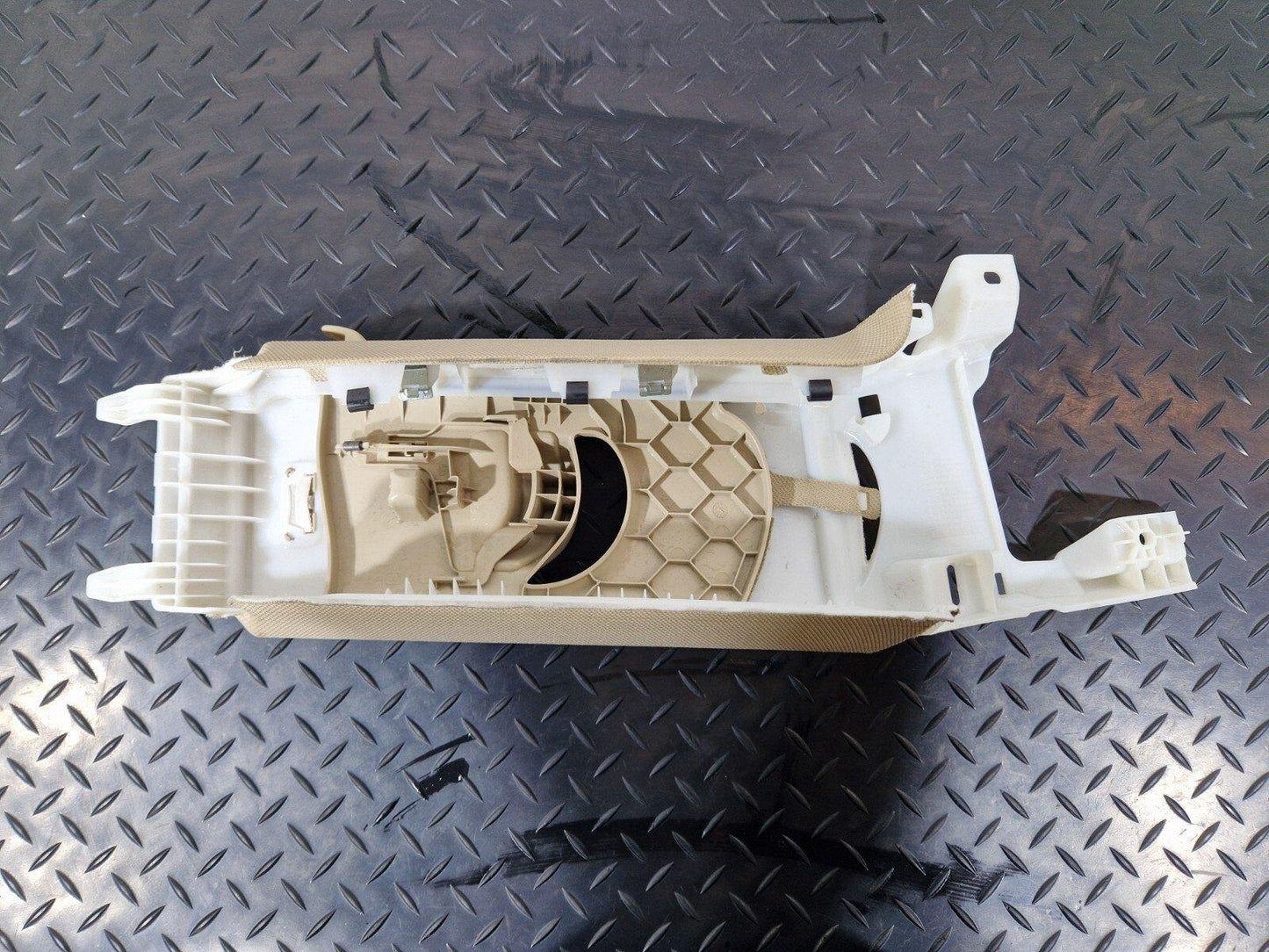 16-24 AUDI A5 F5 GENUINE LEFT SIDE B PILLAR TRIM COVER 8W6867243A