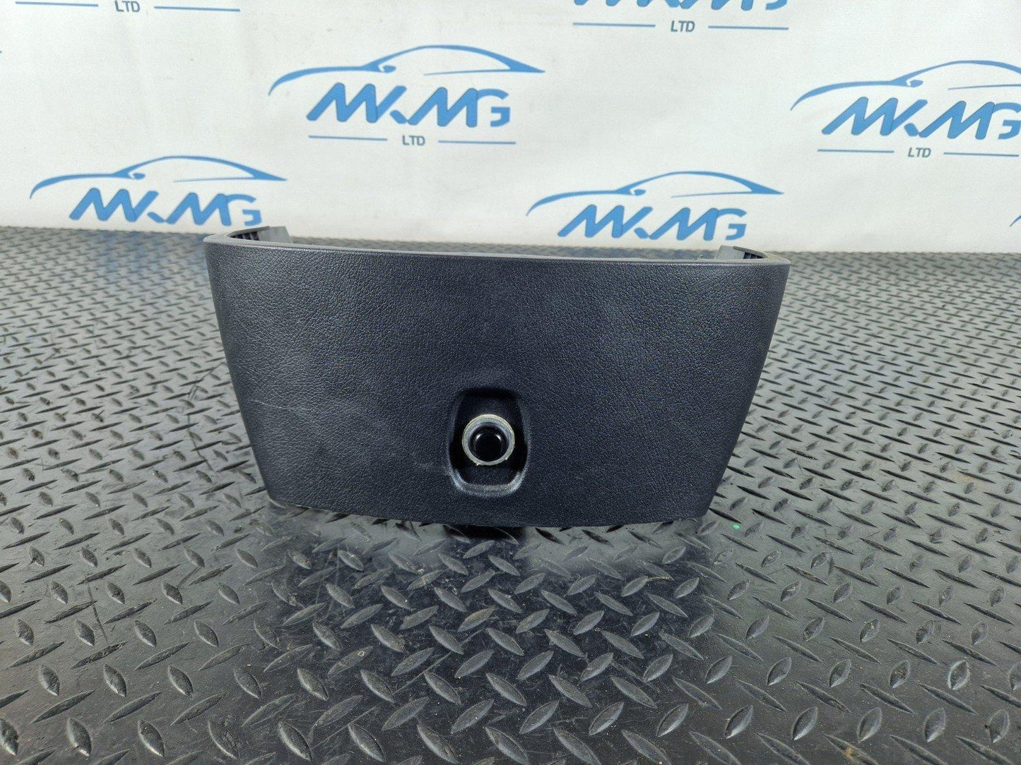 14-23 MERCEDES VITO W447 GENUINE CENTRE CONSOLE TRIM A4476800131