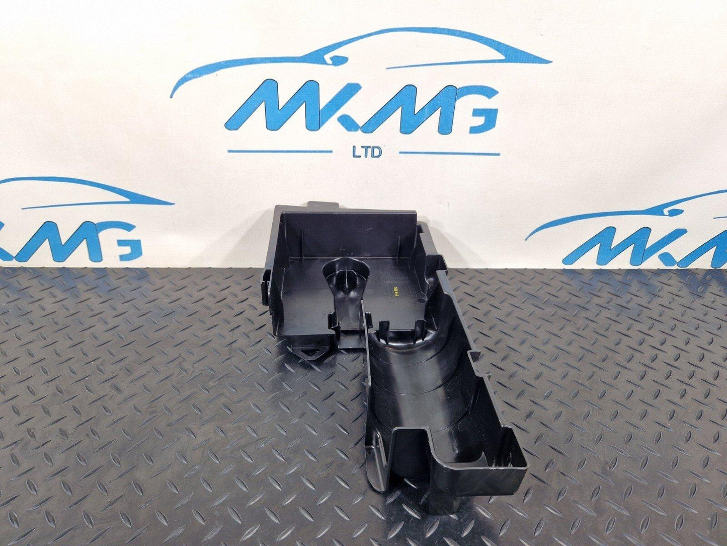 14-21 MERCEDES BENZ C200 W205 GENUINE TRUNK BOOT TOOL STORAGE TRAY A2058990014