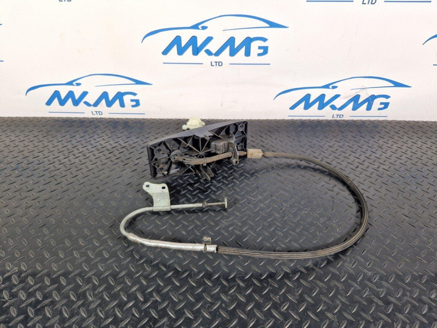 16-19 AUDI A4 B9 GEAR LINKAGE EMERGENCY RELEASE CABLE 8W0713052K