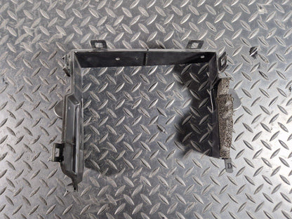 19-ON RANGE ROVER EVOQUE L551 GENUINE BATTERY TRAY BRACKET MOUNT K8D202214AB
