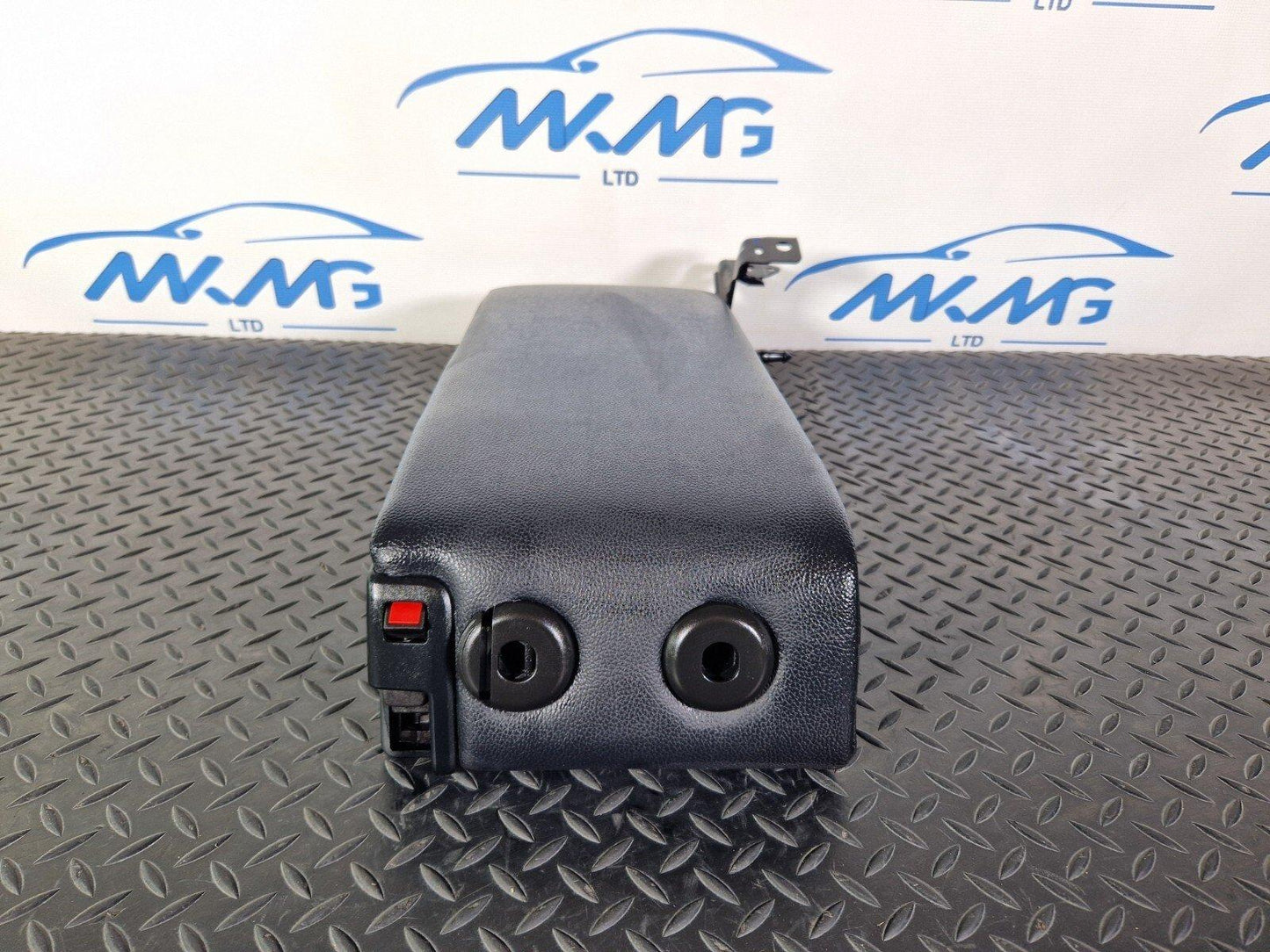 18-ON MERCEDES BENZ A CLASS W177 OEM REAR ARM REST A1779209600