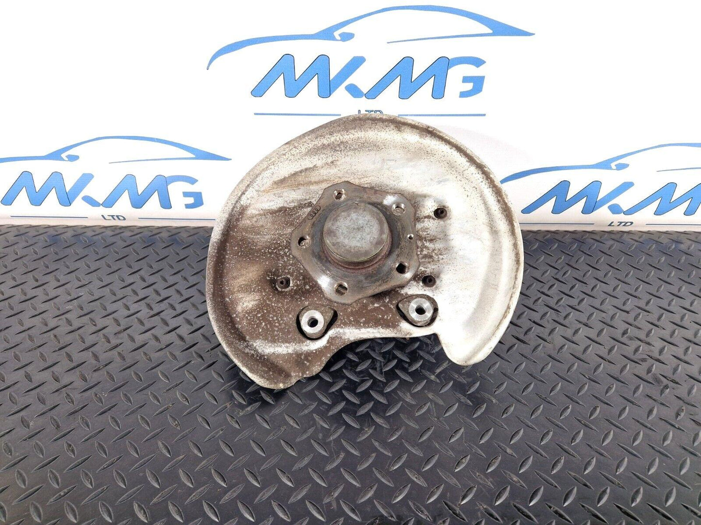 16-24 AUDI A5 F5 REAR RIGHT O/S WHEEL HUB & BEARING 8W0615612