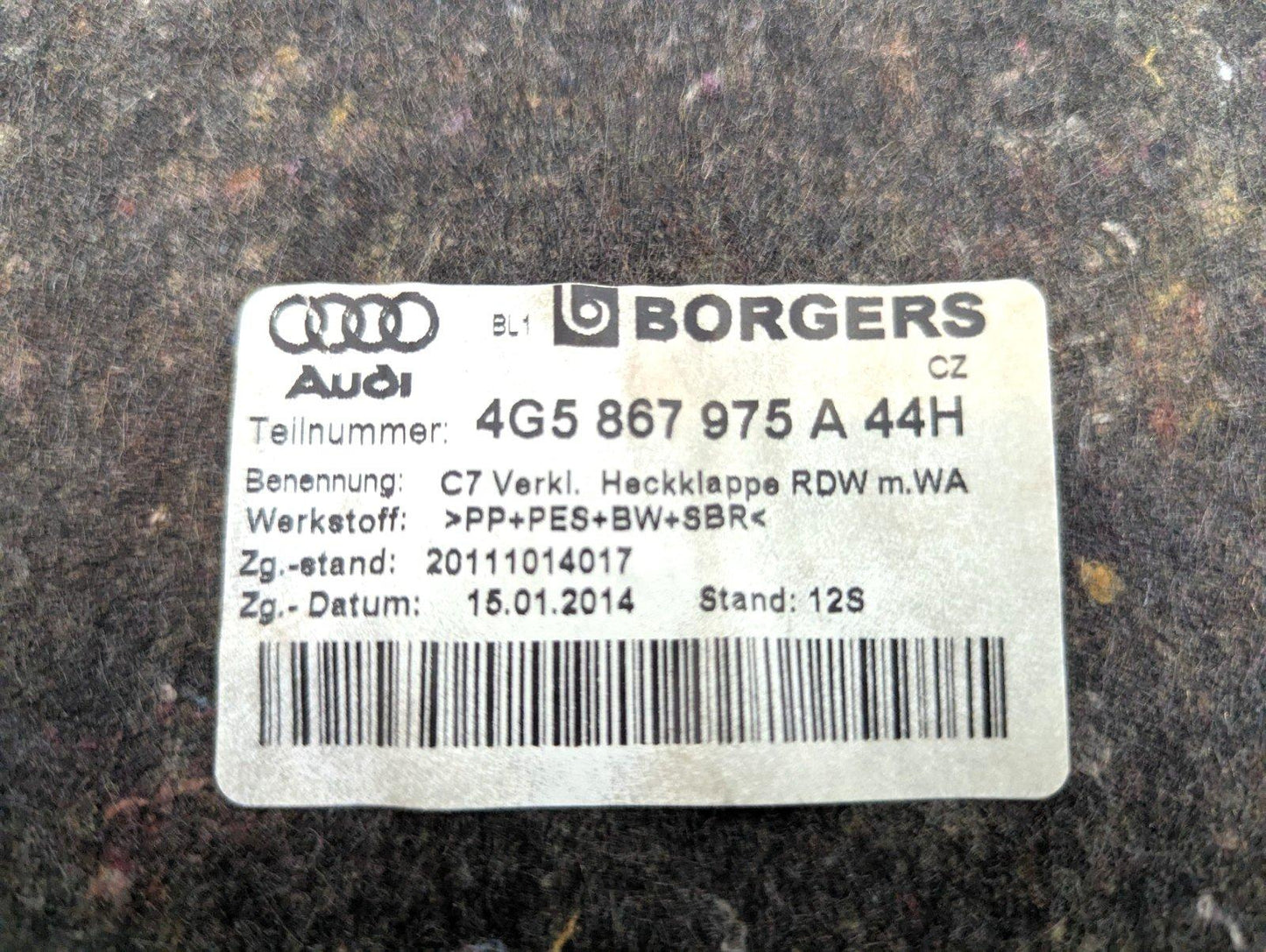 12-18 AUDI A6 C7 GENUINE SALOON REAR BOOT INTERIOR TRIM PANEL 4G5867975
