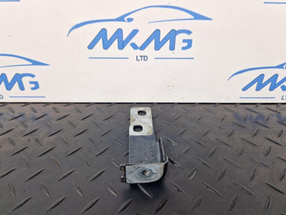 16-19 AUDI A4 B9 GENUINE FRONT LEFT PASSENGER SIDE WING BRACKET 8W0821433B