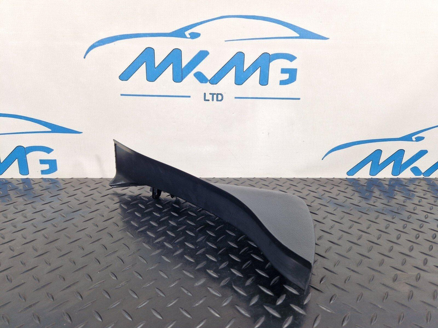 19-ON MERCEDES BENZ B CLASS W247 DASHBOARD PANEL RIGHT SIDE TRIM A2476891000