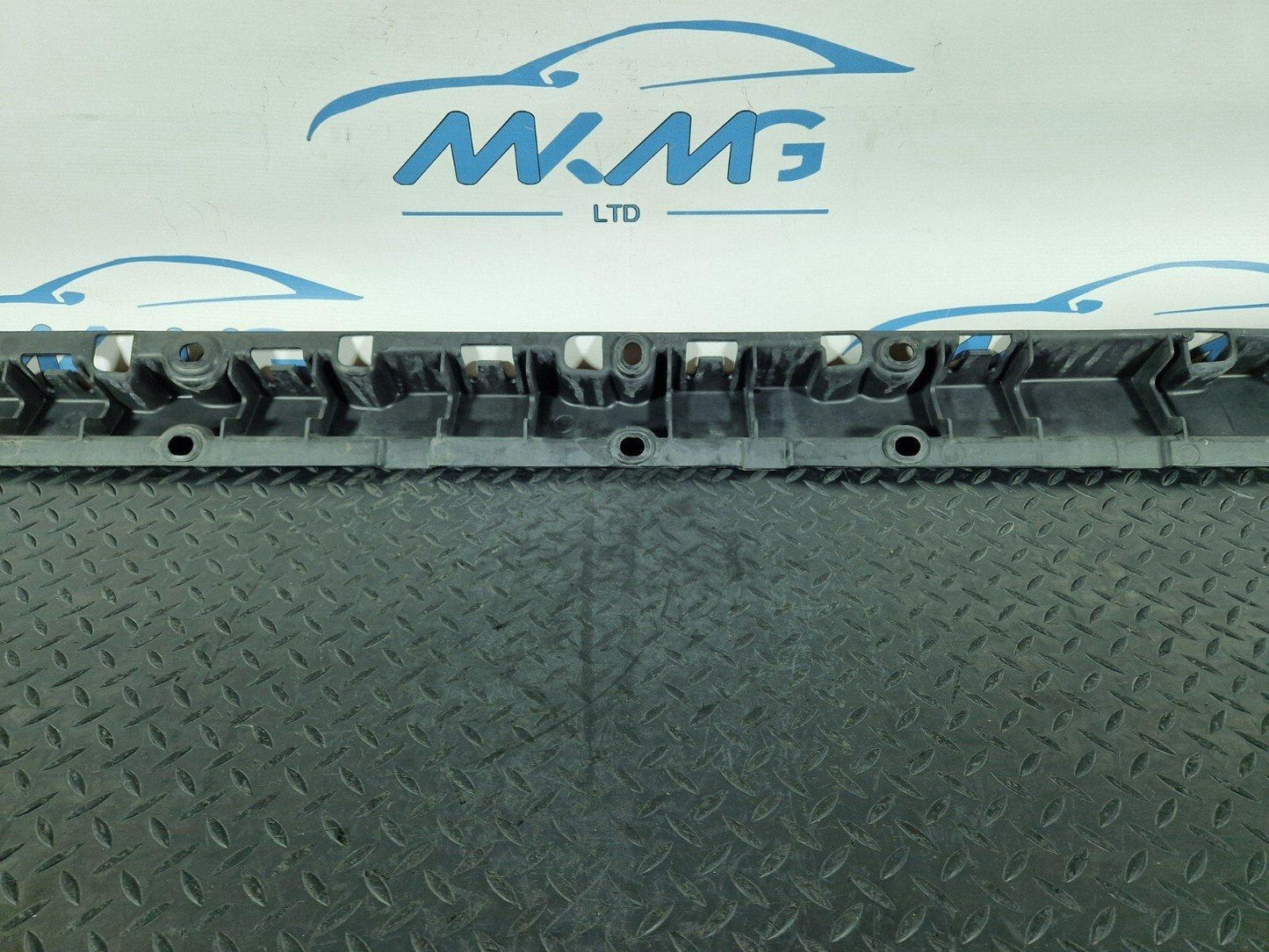 10-13 BMW X5 E70 LCI GENUINE RIGHT OS SILL BRACKET 7207196