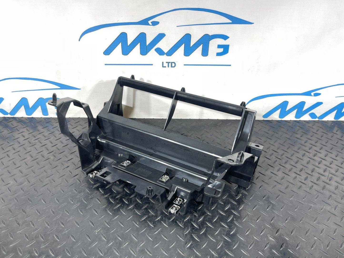 LAND ROVER DISCOVERY SPORT L550 2020 Dashboard Multimedia Display Bracket Trim