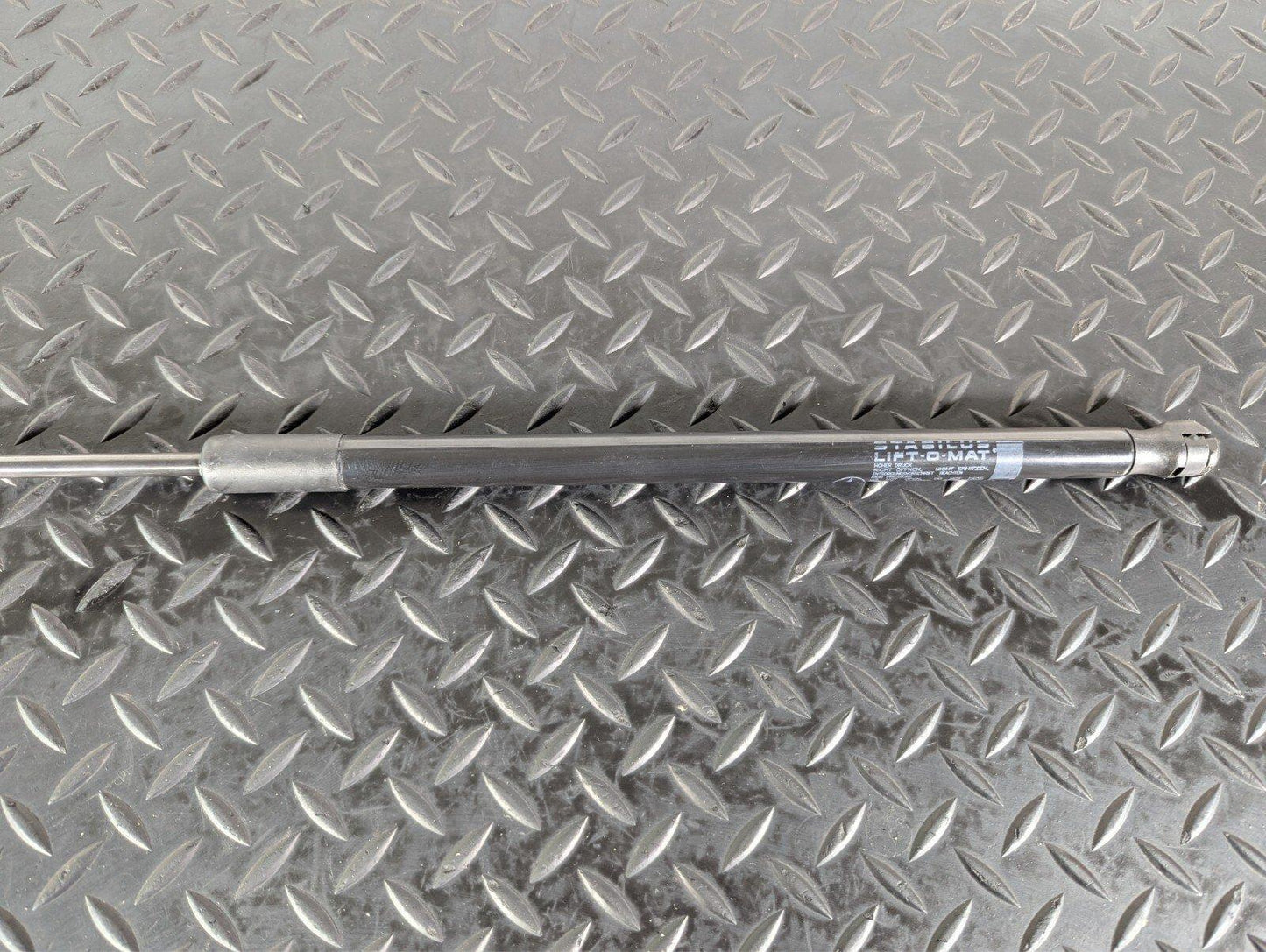 11-19 MERCEDES ML W166 FRONT LEFT BONNET HOOD LIFT SUPPORT GAS STRUT A1669802464