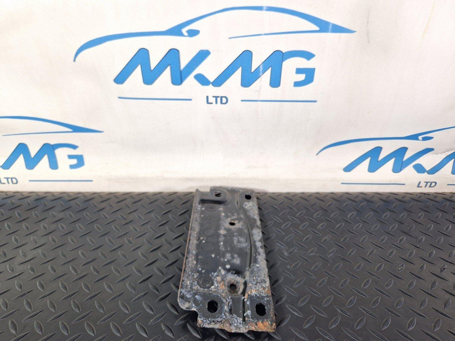 16-24 AUDI A5 F5 COUPE MUFFLER MOUNT BRACKET PLATE 8W0803183A