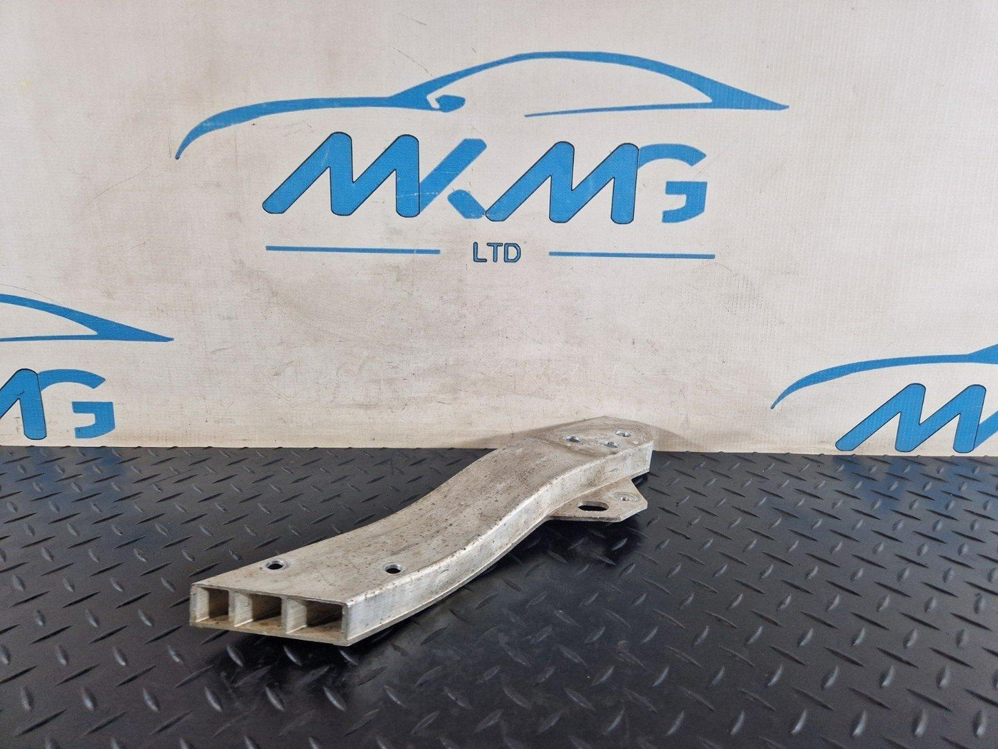 16-22 MERCEDES BENZ X253 LEFT PASSENGER RADIATOR SUPPORT BRACKET A2536203800