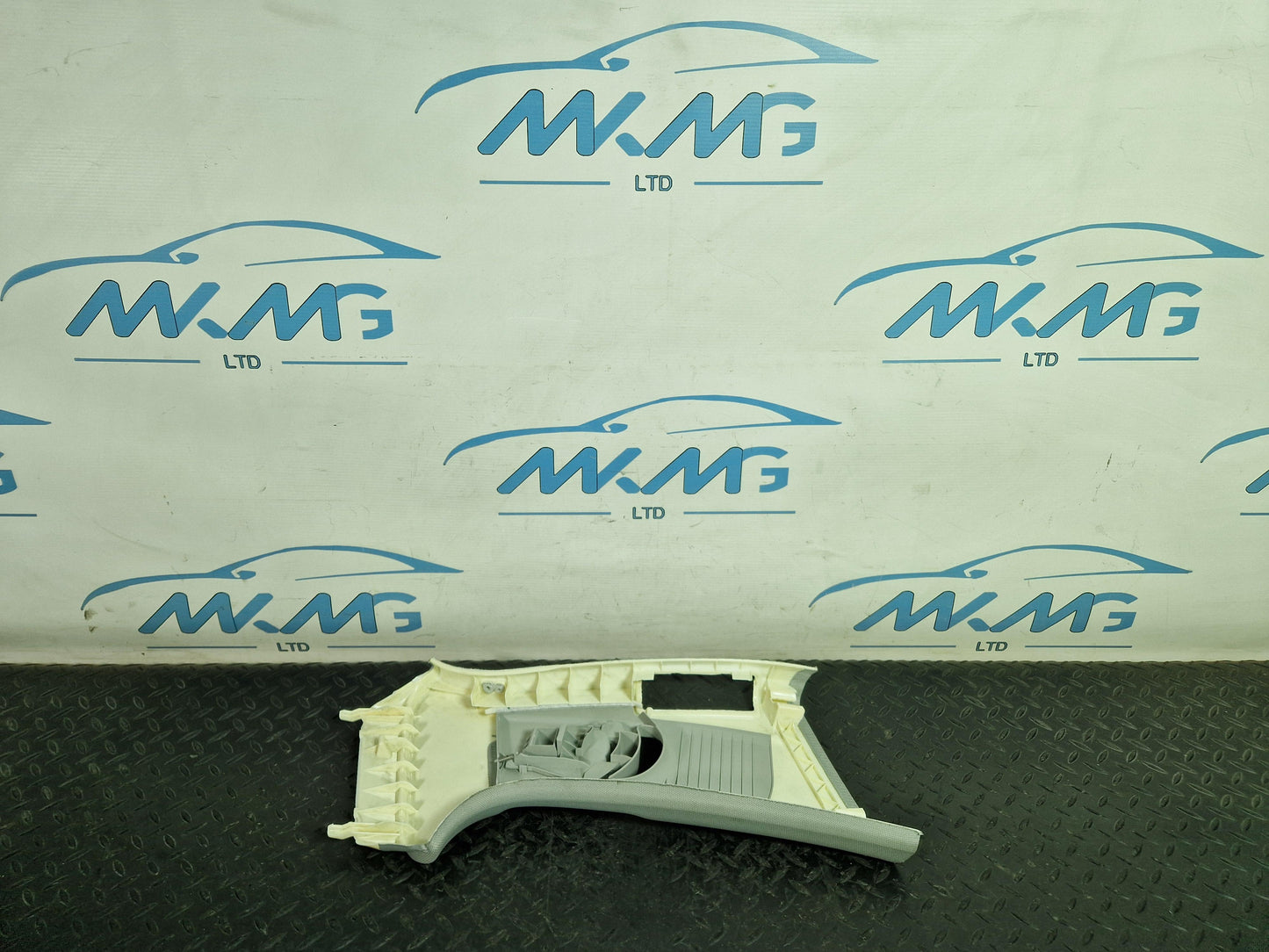 Audi A6 Allroad C7 Left Passenger Side B-Pillar Upper Trim 4G0867243