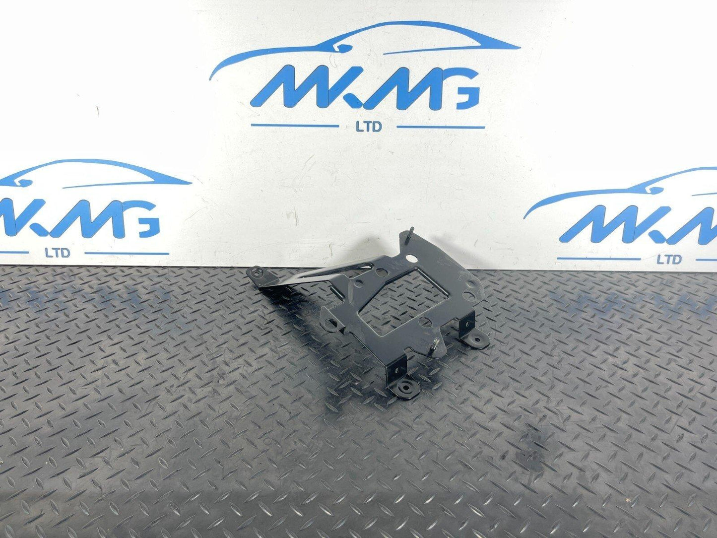 17-20 VW GOLF MK7.5 HIGH VOLTAGE HEATER CORE BRACKET 5QE819134A