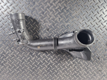 19-ON MERCEDES BENZ A CLASS EQ W177 AIR FILTER TUBE HOSE PIPE A2820905900