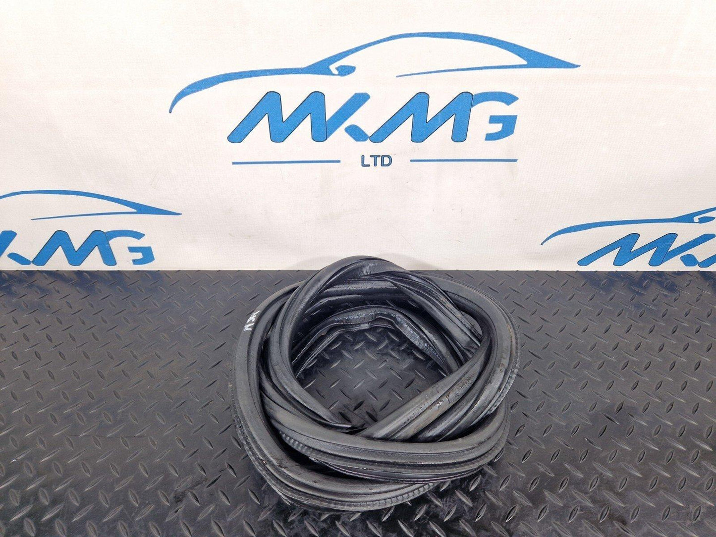 16-19 AUDI A4 B9 Rear Right or Left Door Rubber Seal 8W5833721B