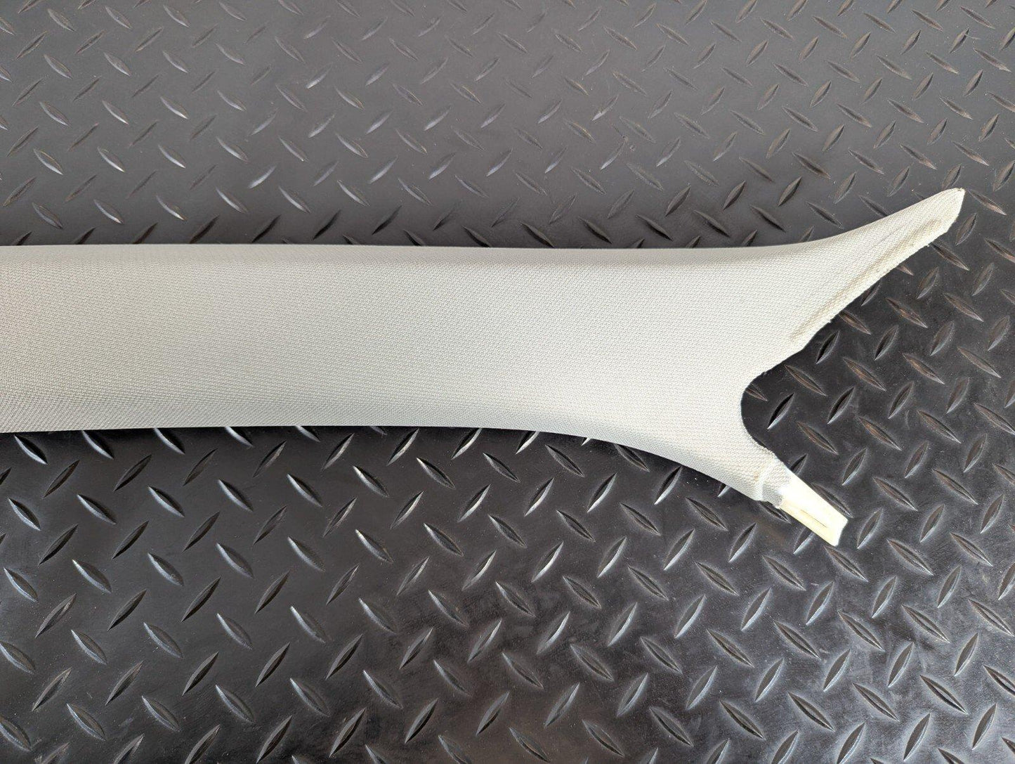 12-18 AUDI A6 C7 GENUINE PASSENGER FRONT A PILLAR TRIM PANEL 4G0867233C