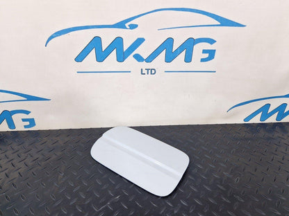 16-19 AUDI A4 B9 S-LINE GENUINE FUEL DOOR FLAP IN GLACIER WHITE 8W0809907 LS9R