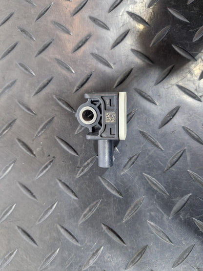 14-23 MERCEDES BENZ VITO W447 LOWER B-PILLAR AIRBAG CRASH SENSOR A4479050013