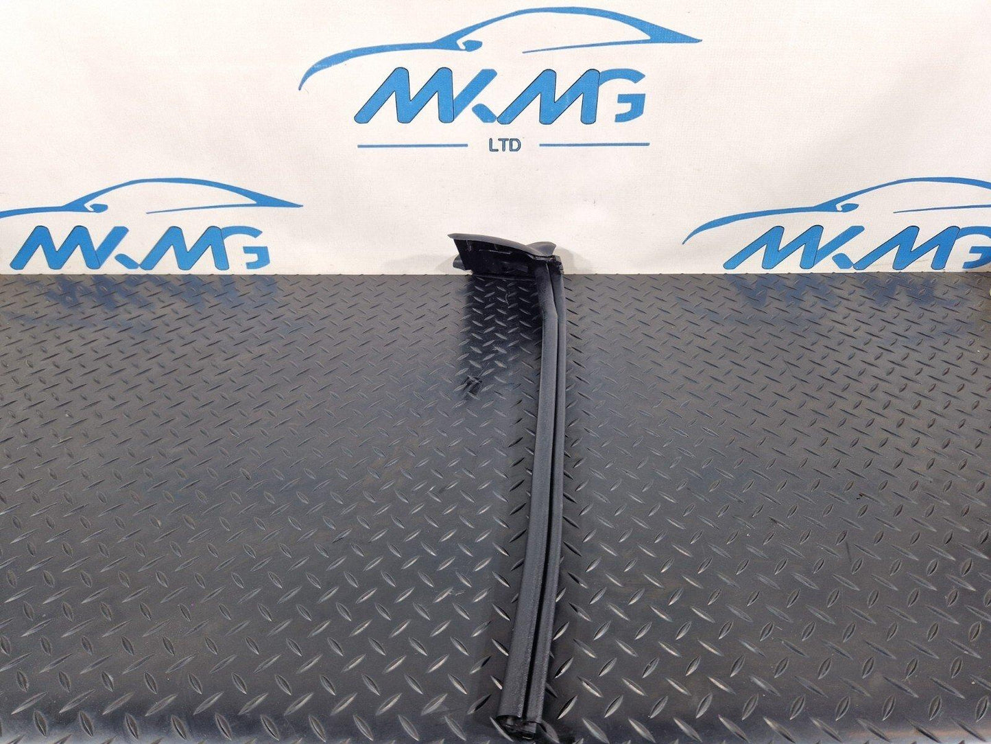 16-24 AUDI A5 F5 CONVERTIBLE LEFT INNER WINDOW APERTURE SEAL 8W7839479
