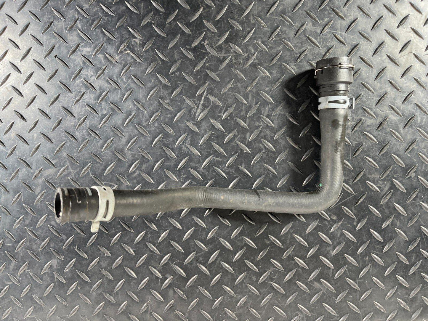 17-20 VW GOLF MK7.5 WATER COOLANT HOSE PIPE 5QE819337F