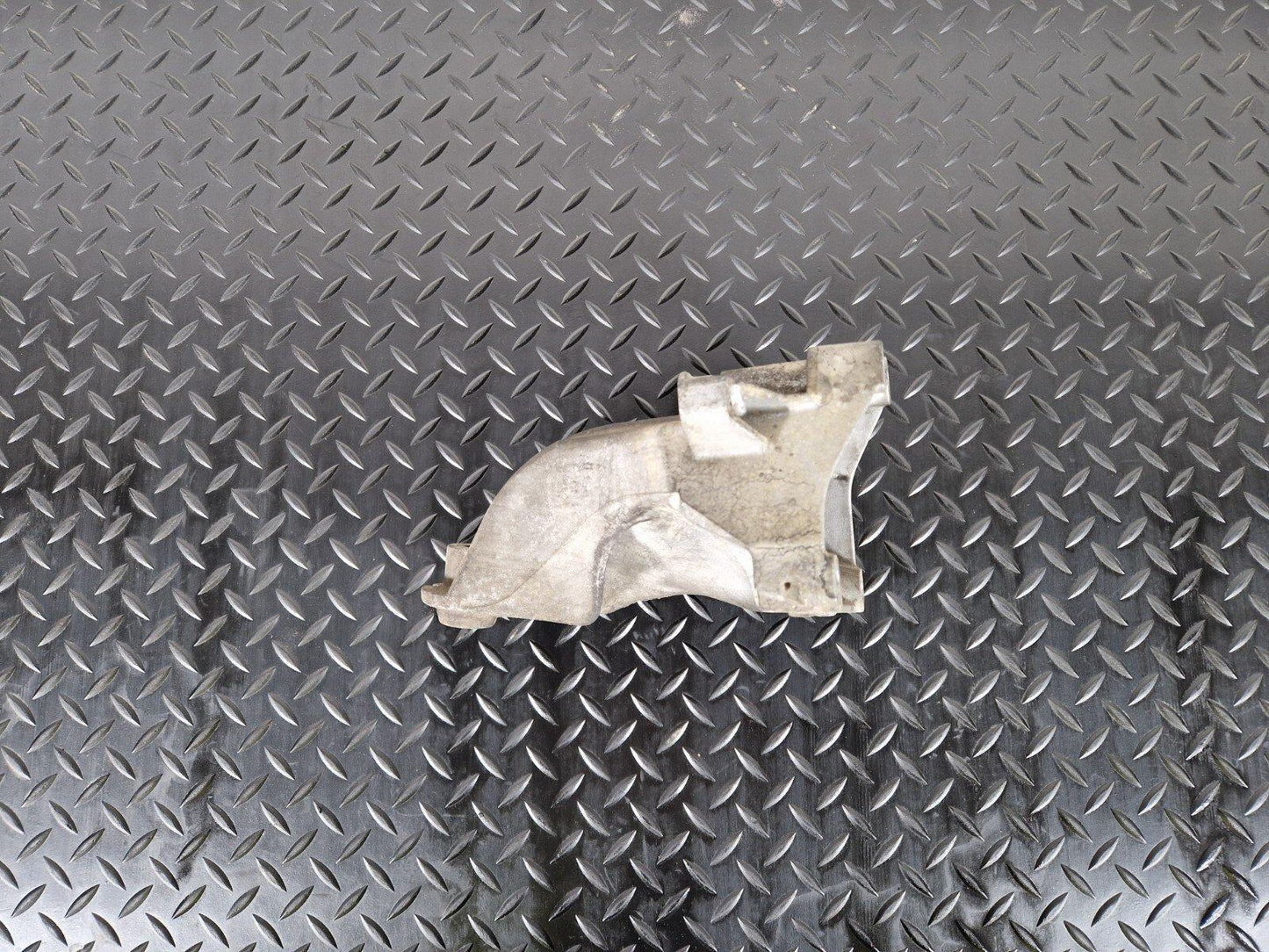 14-21 MERCEDES C CLASS W205 OM651.921 LEFT N/S ENGINE MOUNT BRACKET A6512234204