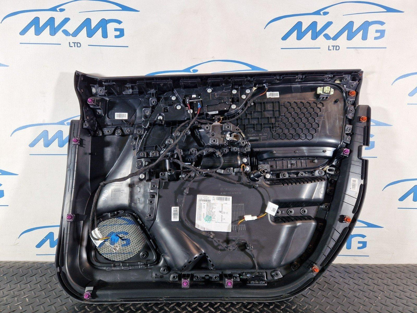 19-ON MERCEDES BENZ B CLASS W247 FRONT LEFT PASSENGER DOOR CARD PANEL IN BLACK