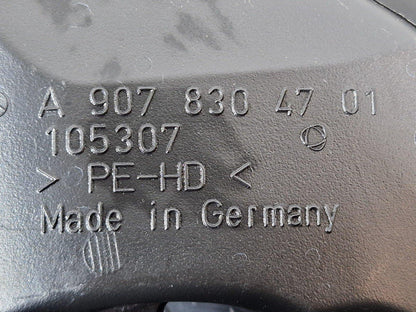 18-ON MERCEDES BENZ SPRINTER  W907 DASHBOARD AIR DUCT A9078304701