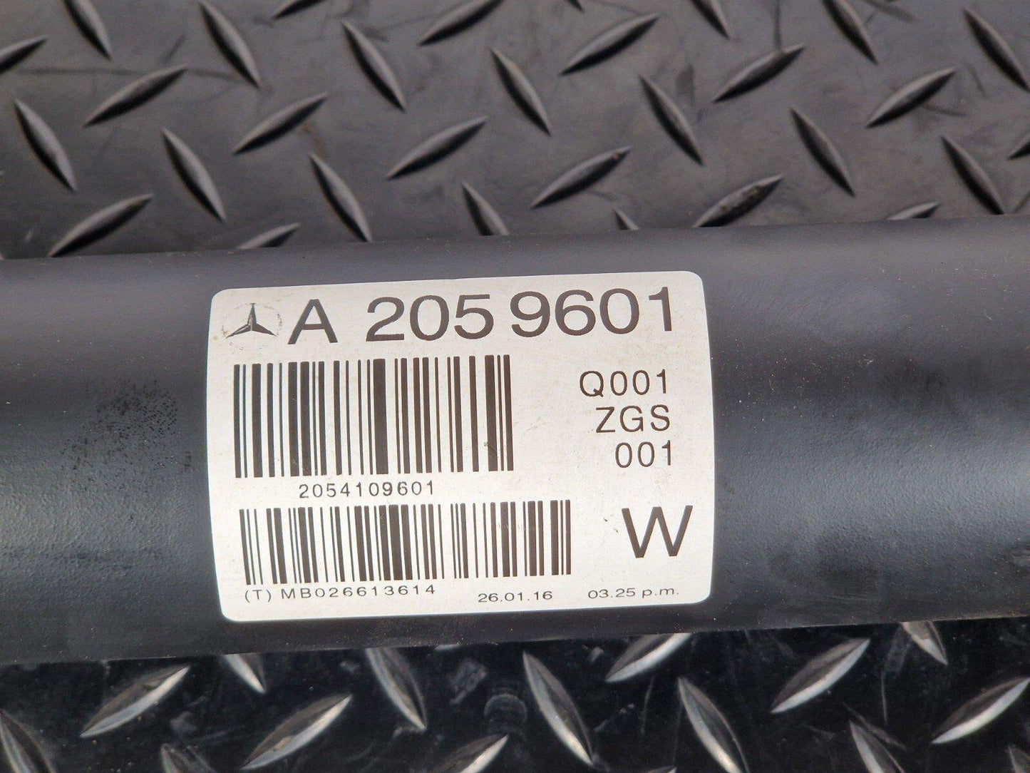 14-21 MERCEDES BENZ C350e W205 GENUINE PROP SHAFT A2059601 A2054109601