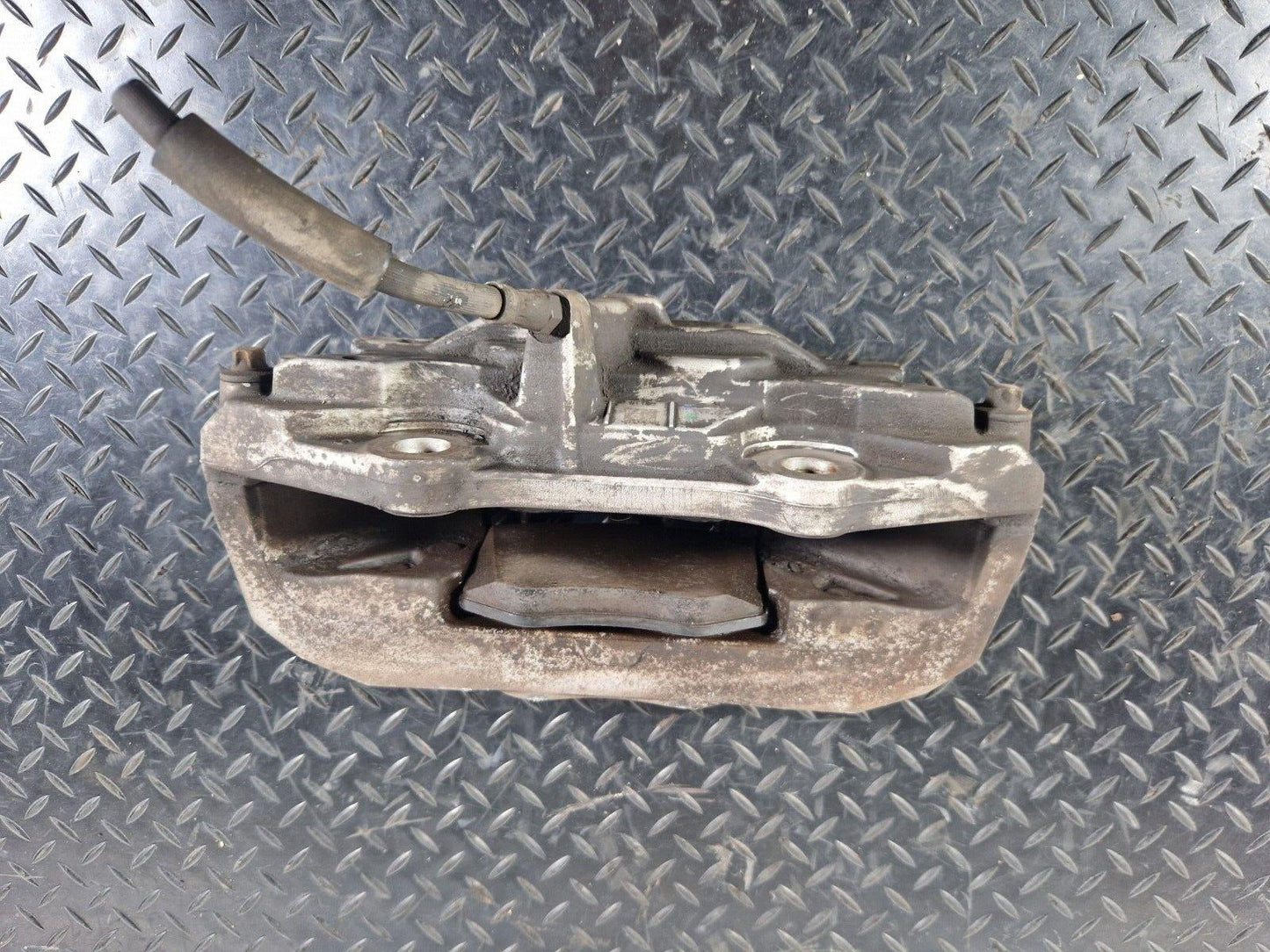 14-21 MERCEDES BENZ C300h W205 FRONT RIGHT DRIVER SIDE BRAKE CALIPER