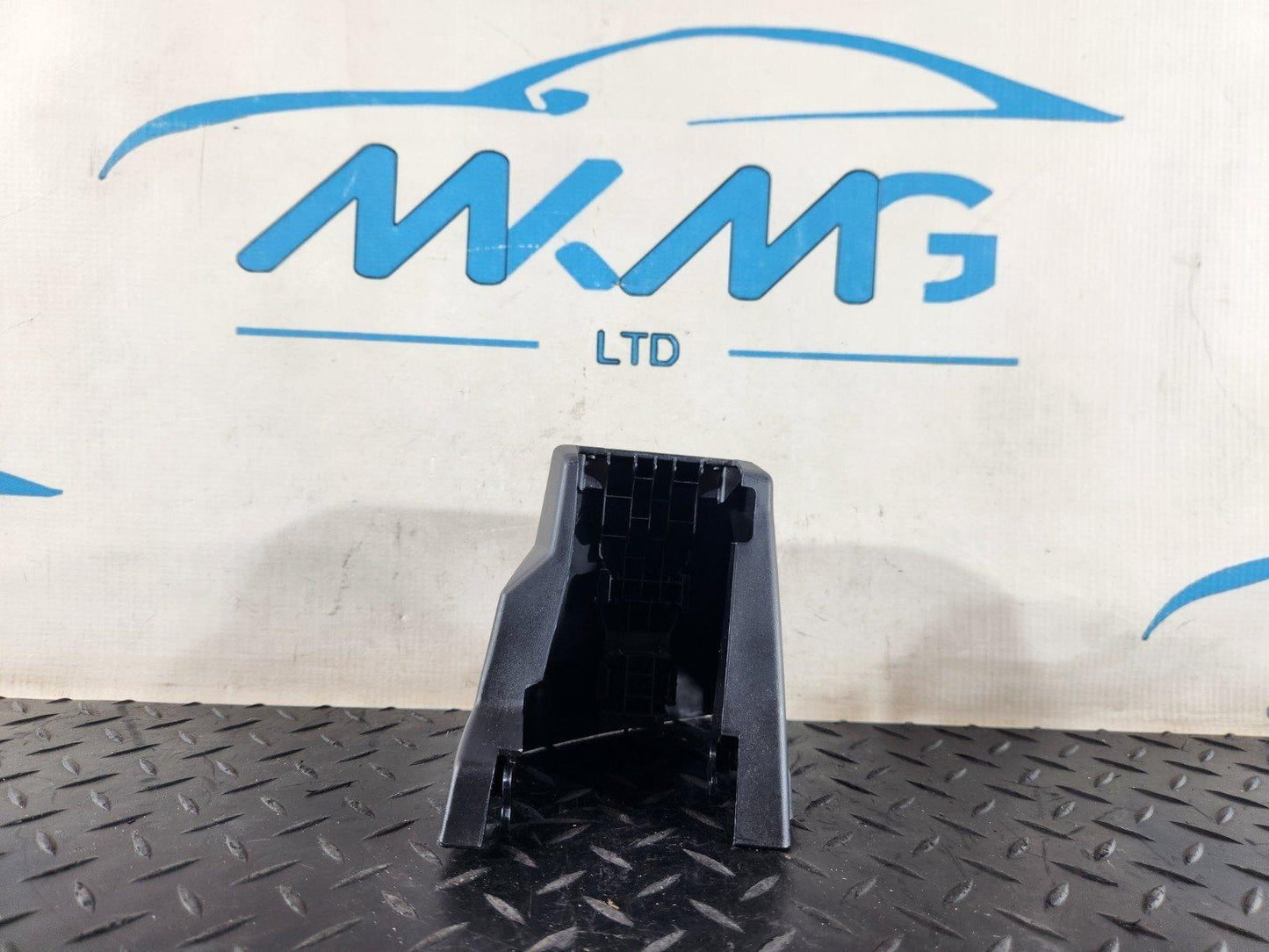 16-20 AUDI Q7 4M S-LINE GENUINE REAR LEFT N/S/R SEAT RAIL TRIM COVER 4M0883687