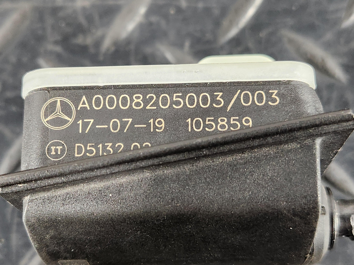 2019 - Mercedes-Benz B200d B-Class W247 SUV Fuel Flap Actuator a0008205003