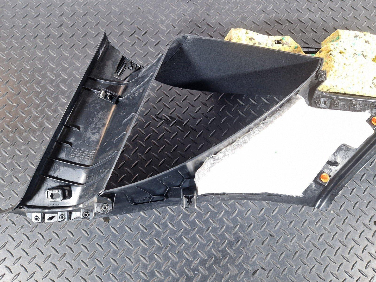 19-ON MERCEDES B CLASS W247 REAR RIGHT C PILLAR TRIM COVER  A2476901200