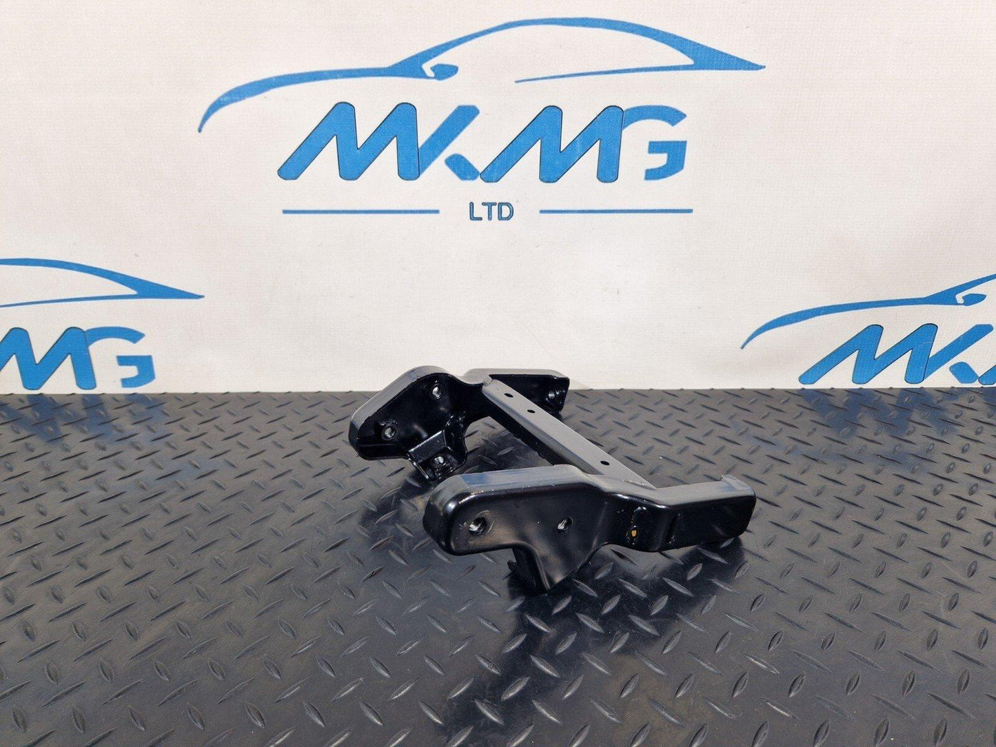 12-18 AUDI A6 C7 STEERING COLUMN MOUNTING BRACKET 8K2419250