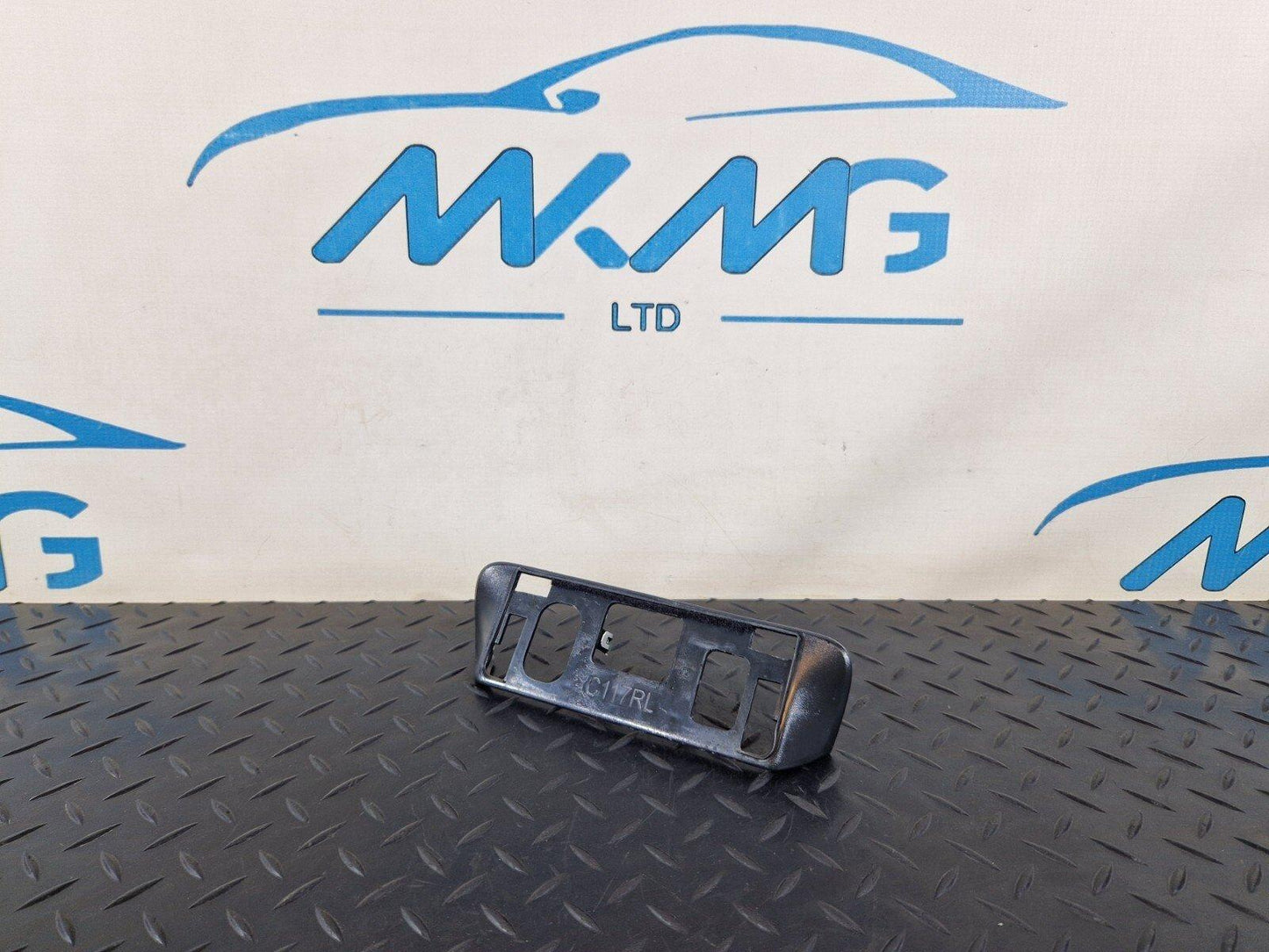 14-19 MERCEDES BENZ GLA X156 OEM INSTRUMENT PANEL COVER TRIM A1176800307