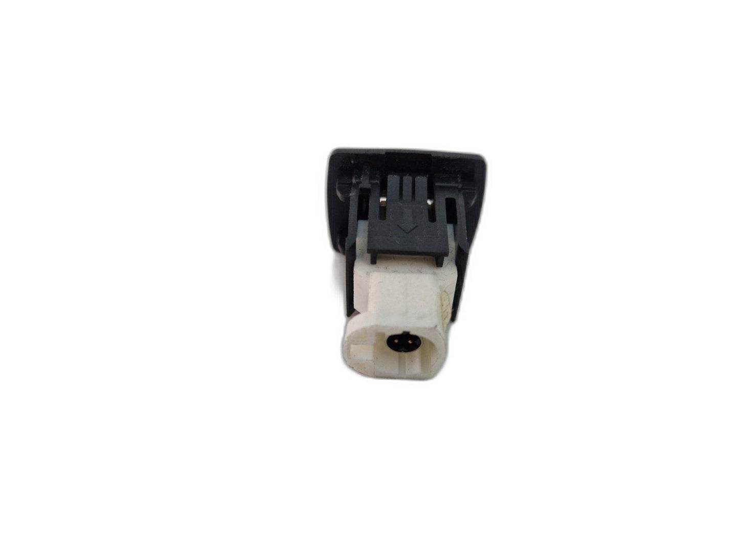 MERCEDES C250 USB PORT SOCKET A2188200187