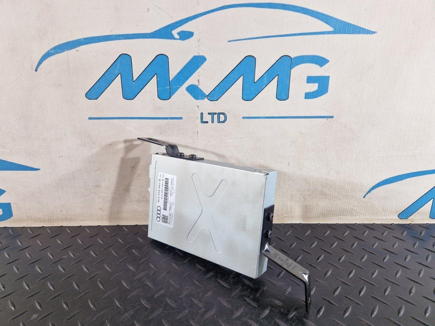 10-15 AUDI Q7 4L GENUINE REAR VIEW CAMERA CONTROL MODULE ECU 4L0910441B