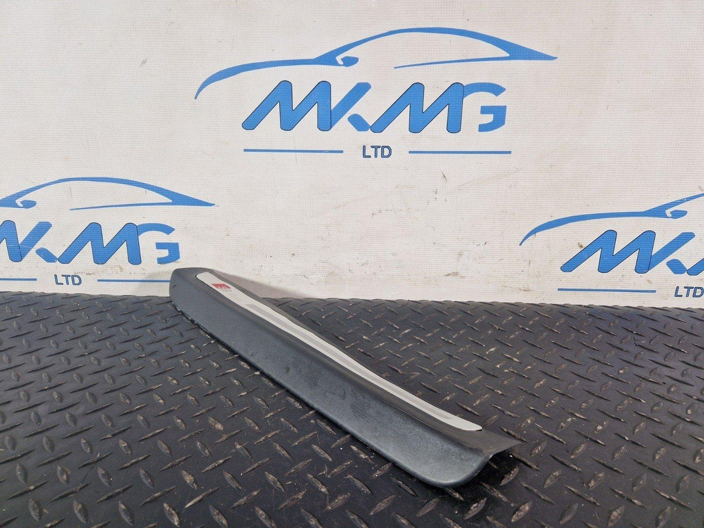 10-15 AUDI Q7 4L OEM REAR RIGHT O/S DRIVER SIDE DOOR SILL TRIM PANEL 4L0853376F