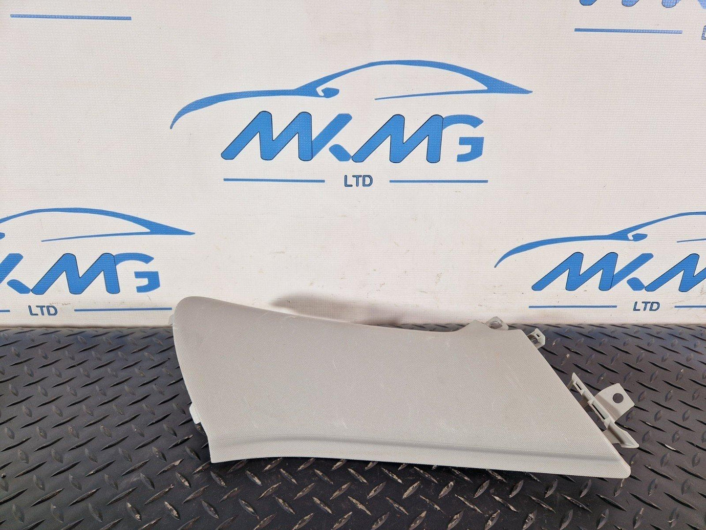11-19 MERCEDES BENZ ML W166 REAR INTERIOR D PILLAR TRIM COVER A1666900525