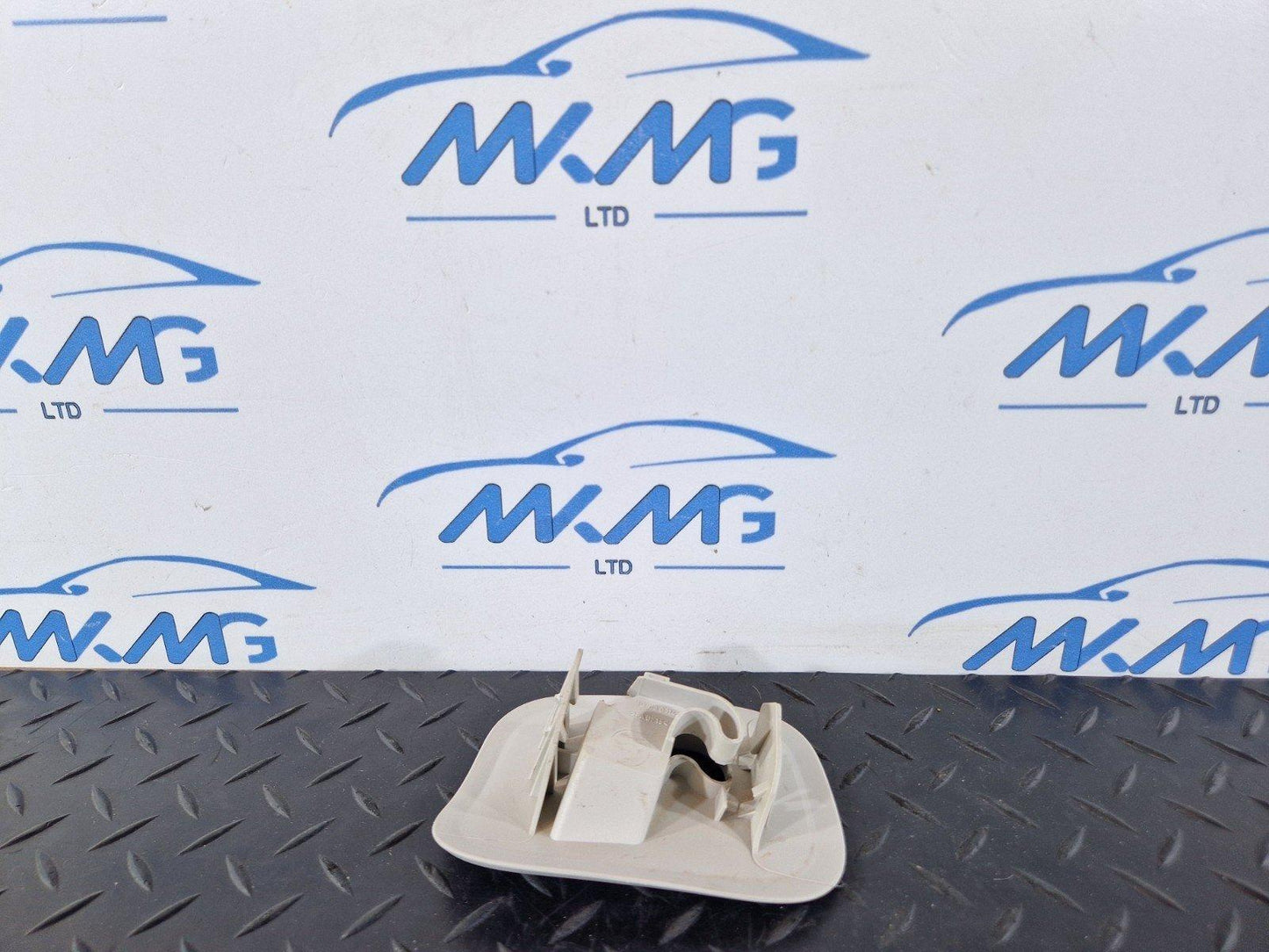 16-19 MERCEDES BENZ GLE W166 REAR RIGHT O/S HEADLINER CLOTHES HANGER A1668100631
