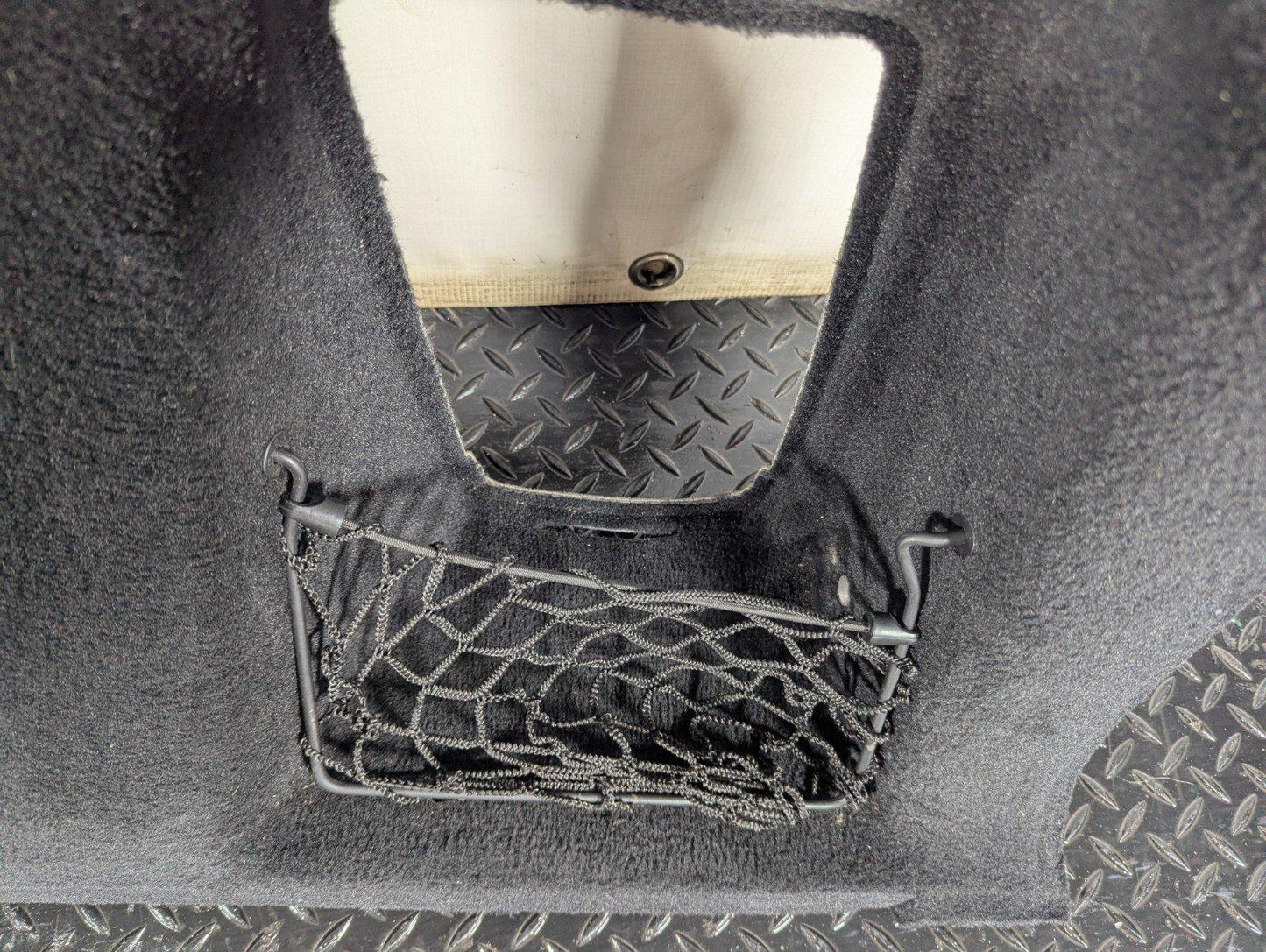 11-19 MERCEDES BENZ ML W166 GENUINE RIGHT BOOT TRIM PANEL A1666900241