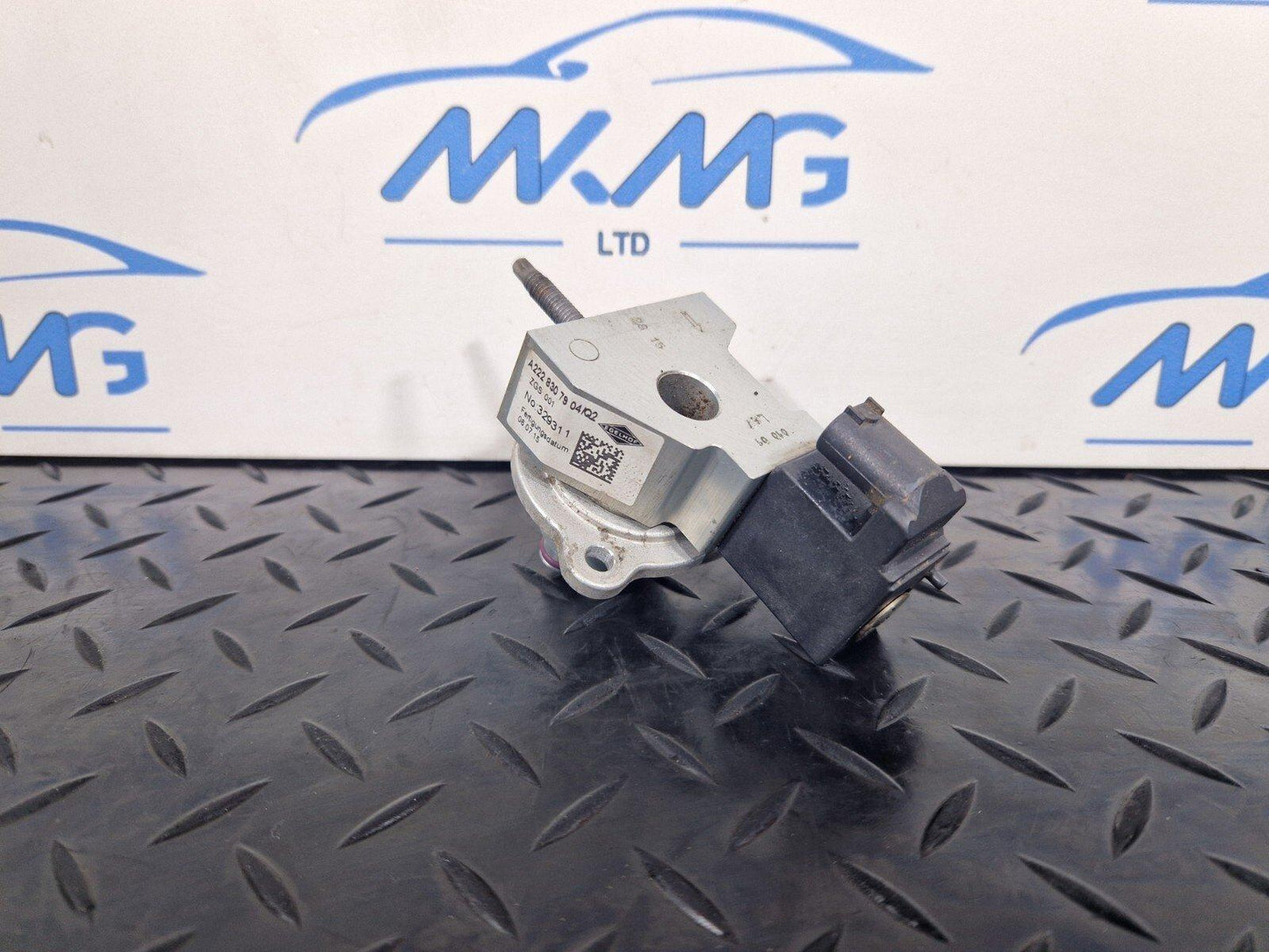 14-21 MERCEDES BENZ C300h W205 GENUINE AIR CONDITIONING CUTOFF VALVE A2228307904