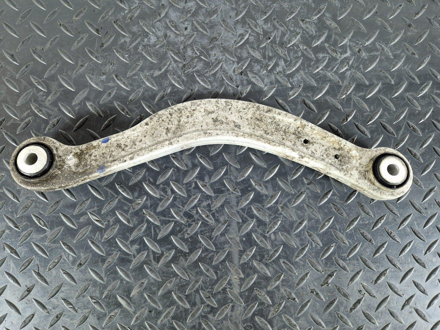 14-21 MERCEDES C CLASS W205 REAR RIGHT OR LEFT  SIDE CONTROL ARM LINK A20407