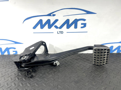 12-18 MERCEDES A CLA W176 C117 GENUINE BRAKE PEDAL A2462901401 A2462902801