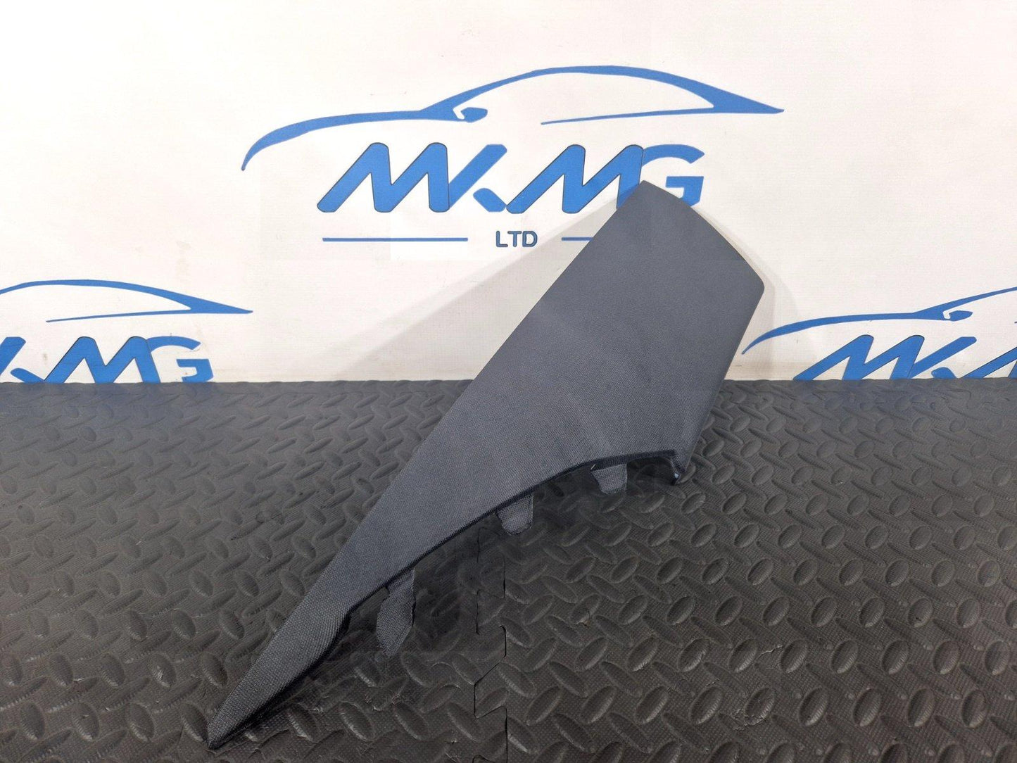 16-19 AUDI A4 B9 REAR LEFT SIDE PILLAR UPPER QUARTER TRIM COVER PANEL 8W5867245A
