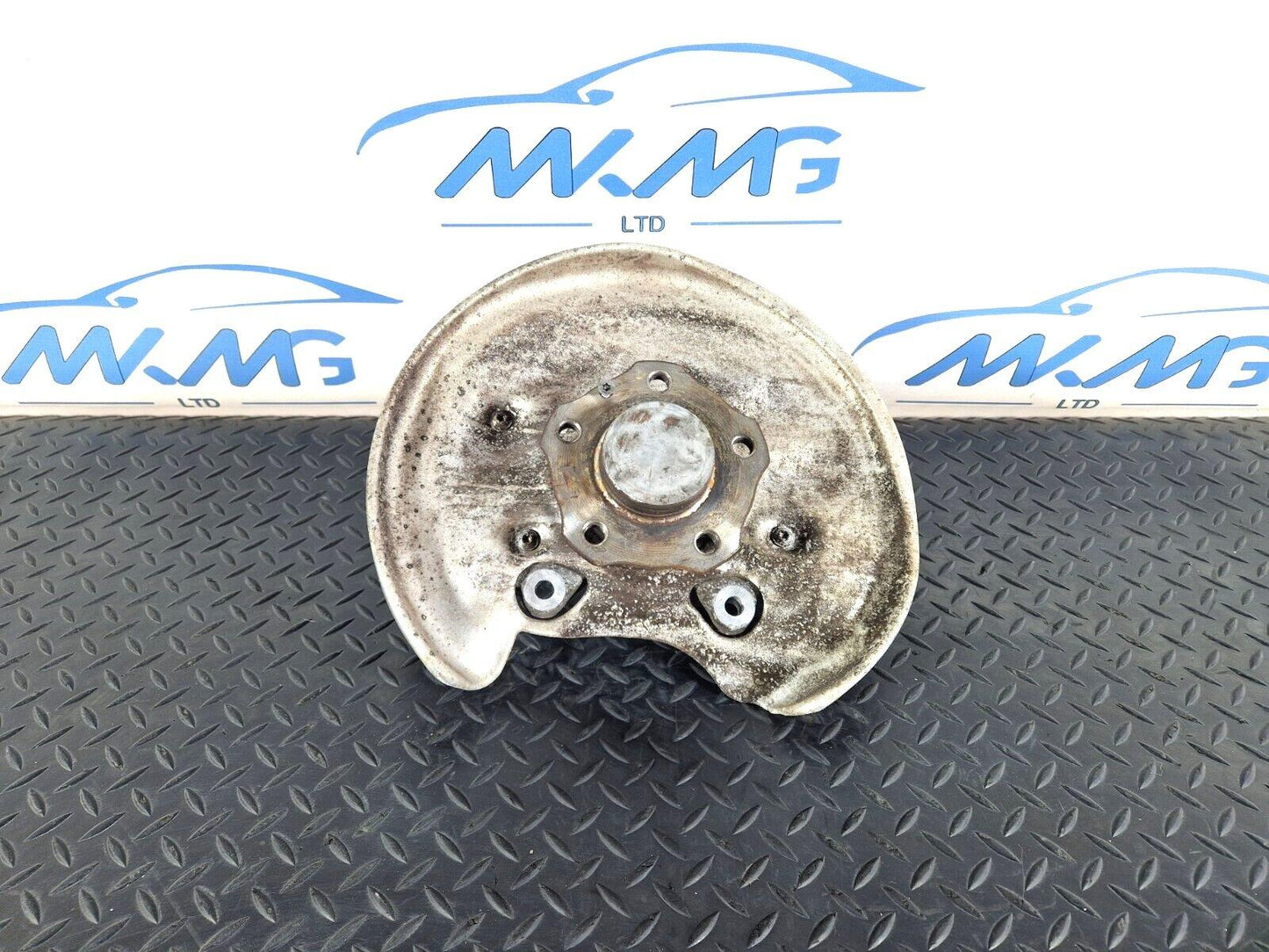 16-19 AUDI A4 AVANT B9 REAR LEFT N/S WHEEL HUB & BEARING 8W0615611 8W0505459F